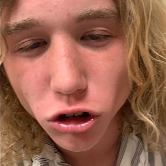 Meet your Posher, Lucas - Picture 1 of 1